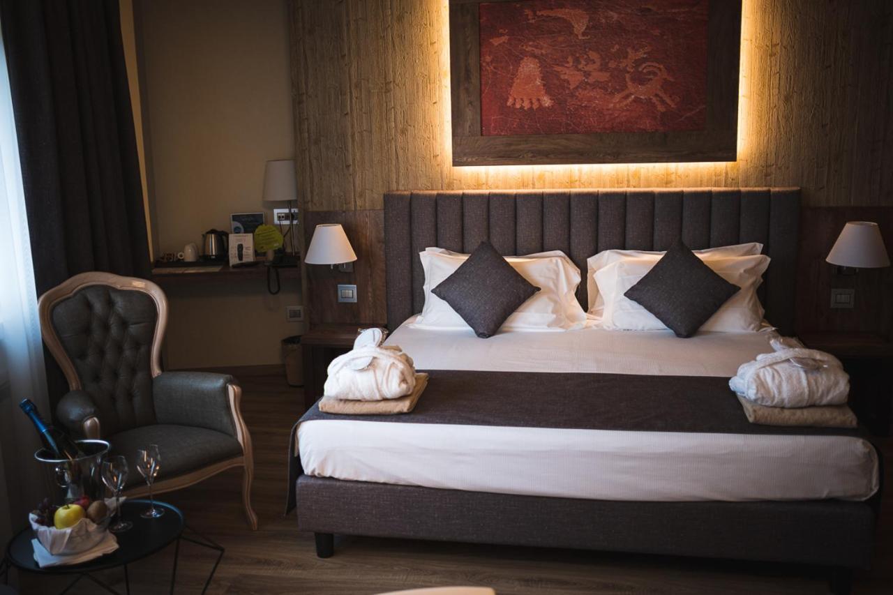Lake Hotel La Pieve Пизонье Экстерьер фото