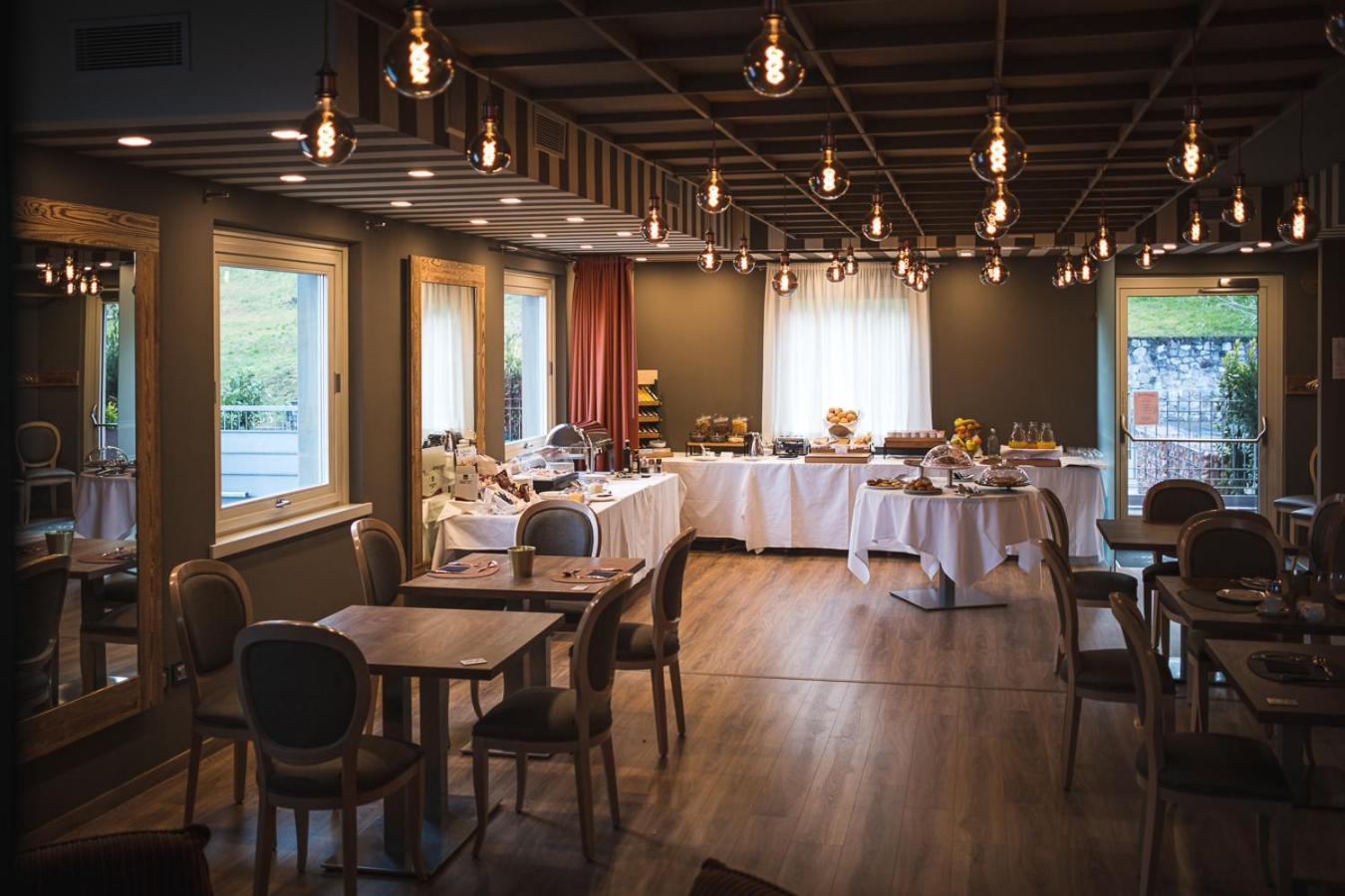 Lake Hotel La Pieve Пизонье Экстерьер фото
