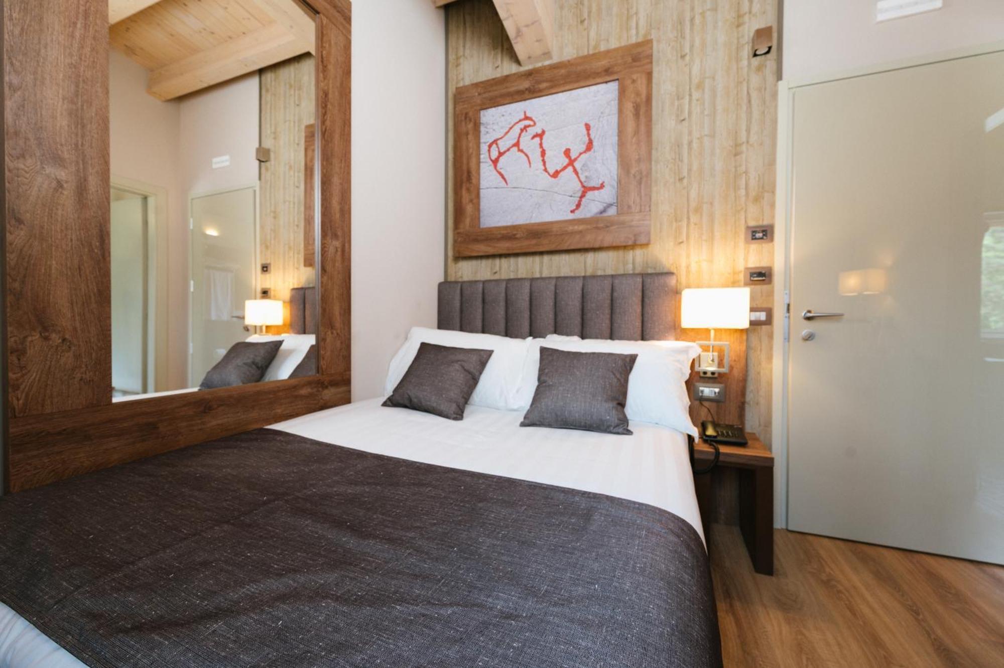 Lake Hotel La Pieve Пизонье Экстерьер фото