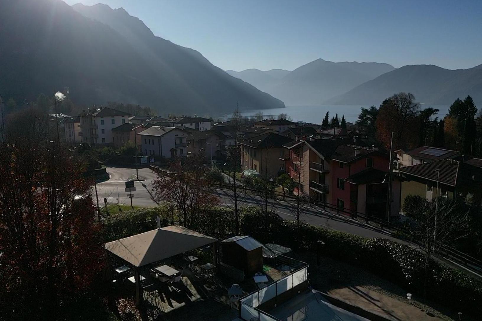Lake Hotel La Pieve Пизонье Экстерьер фото